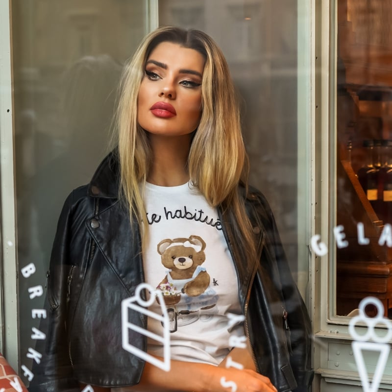 Hiconika | L'unico grossista B2B online, specializzato in T-shirt e felpe