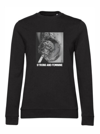 Felpa donna leggera Sidney con stampa in bianco e nero e la scritta “strong and feminine” in patch - FS020