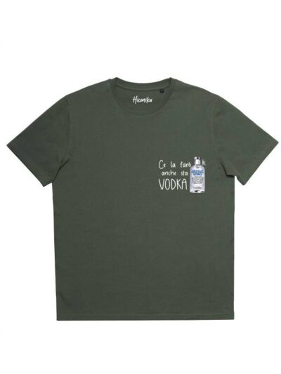 T-shirt uomo Prime con una bottiglia e la scritta "ce la farò anche sta vodka" - PRM112