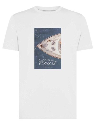 T-shirt uomo Moon con la stampa di una barca e la scritta "on the coast" – TM041
