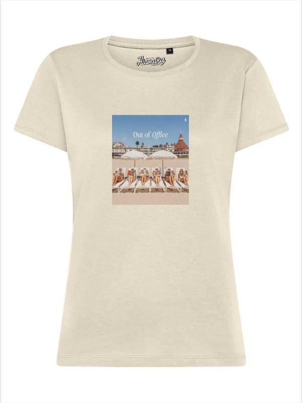 T-Shirt donna Lady 2.0 con ragazze sulla spiaggia e la scritta “Out of Office” – TW055 - immagine 2