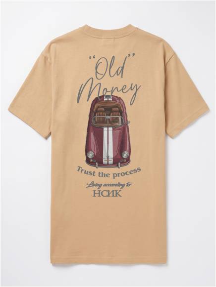 T-shirt uomo Ryder con la stampa sulle spalle di un'auto vintage e la scritta "Old Money" - TM052 - immagine 3